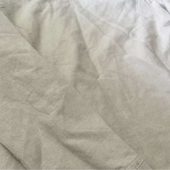 RW&CO everyday jacket. In a light grey/ white colour - Picture 6 of 6